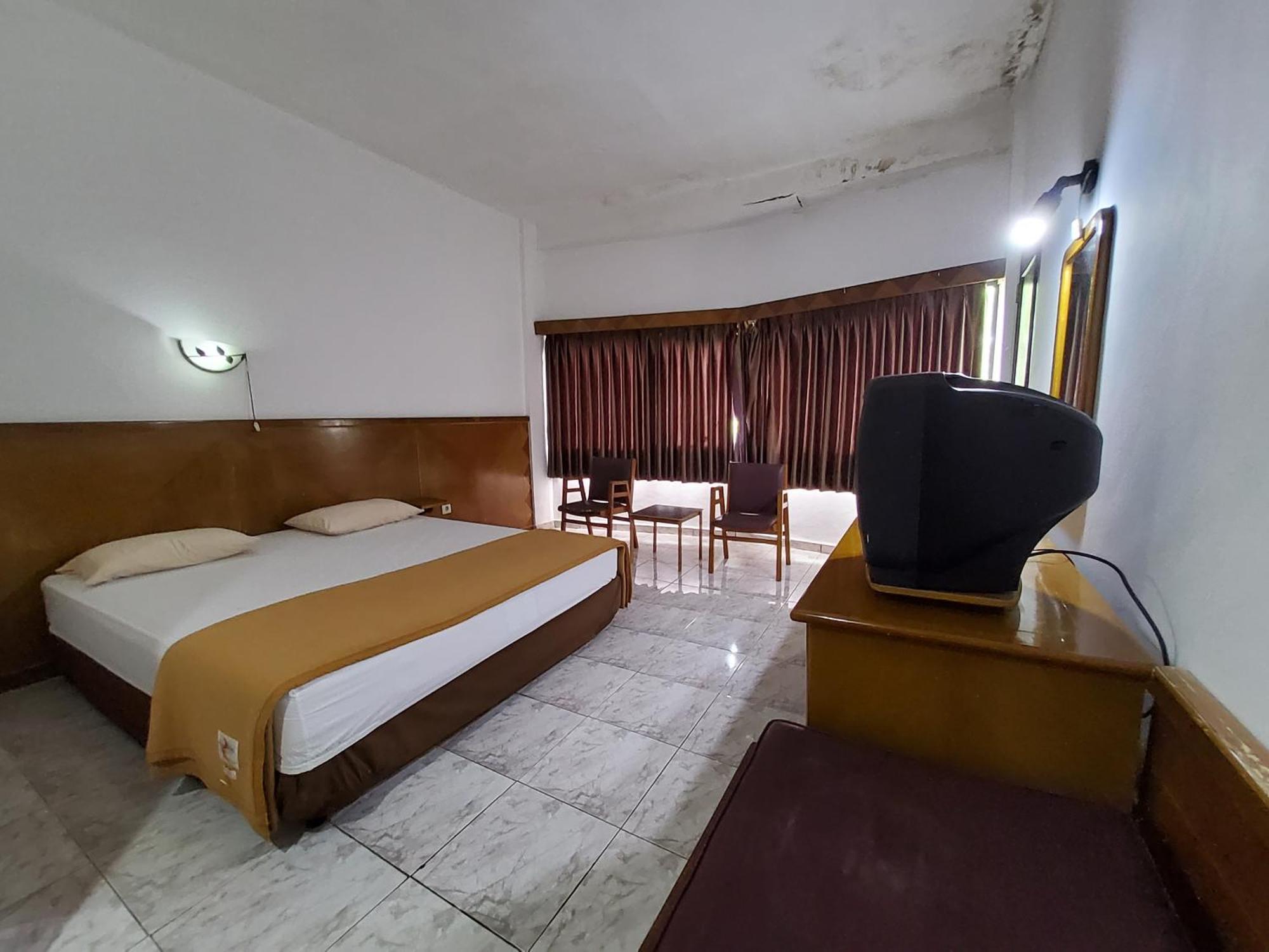 Hotel Kumala Samudra Cikakak Екстер'єр фото